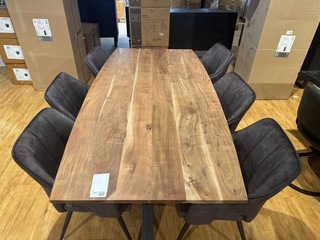 Eettafel, Bruuts, Victoria, verjongd, excl. stoelen